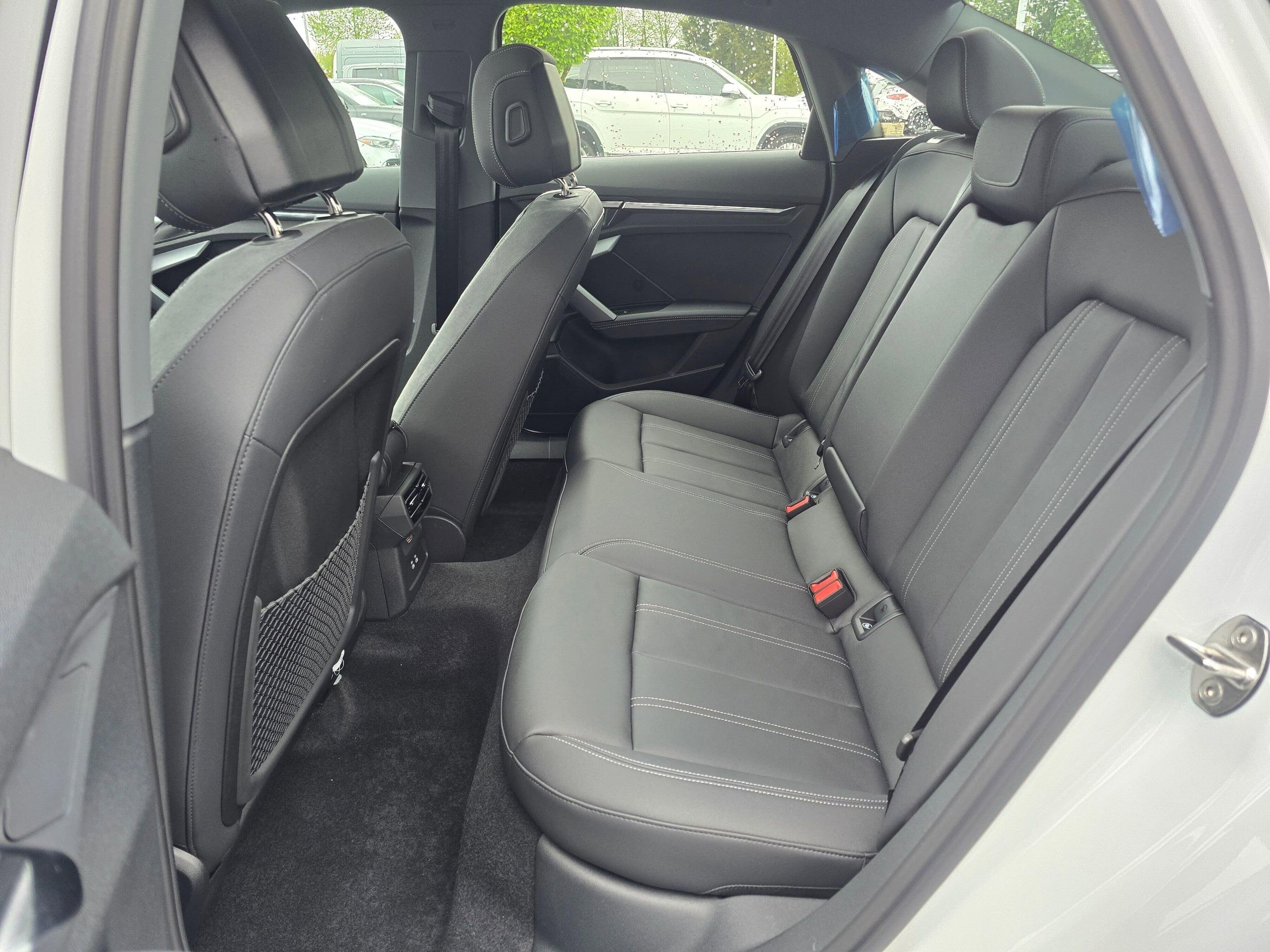 Used 2023 Audi Q4 e-tron Premium Plus RWD image 19