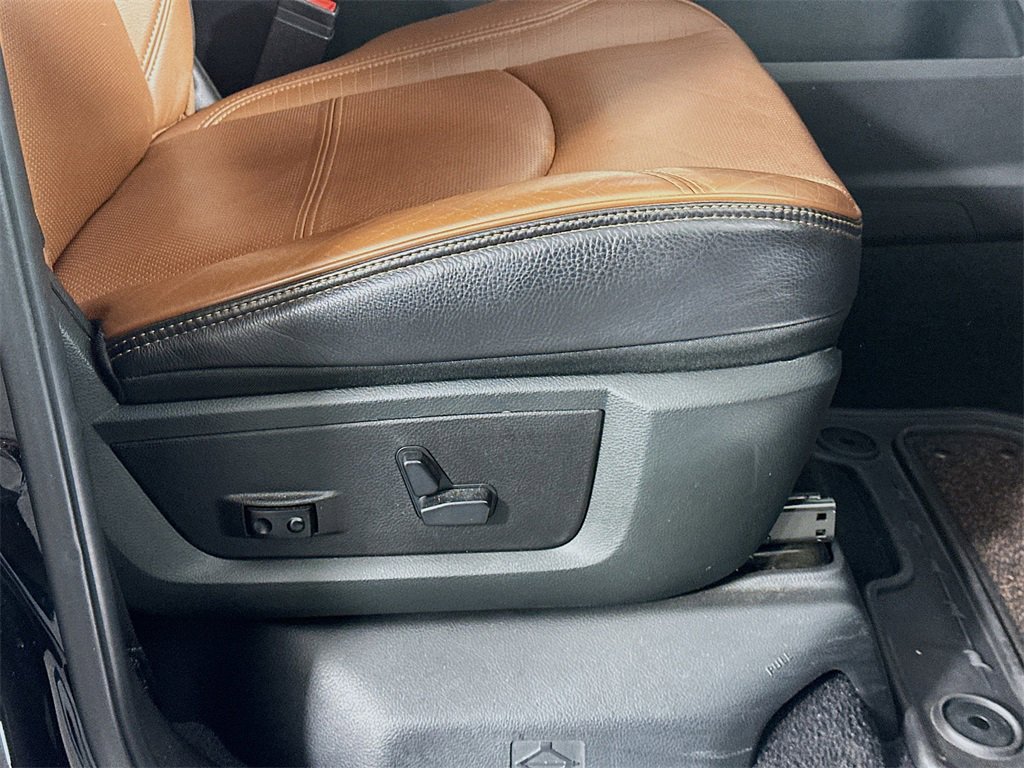 Used 2019 RAM 3500 Limited image 23