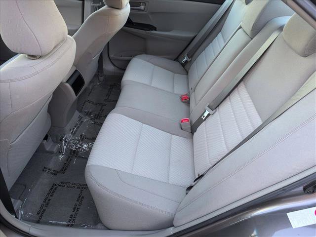 Used 2017 Toyota Camry LE image 18