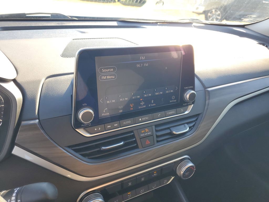 Used 2024 Nissan Altima 2.5 SV image 20