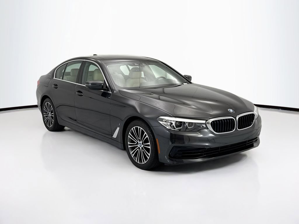 Used 2019 BMW 530e w/ Convenience Package image 3