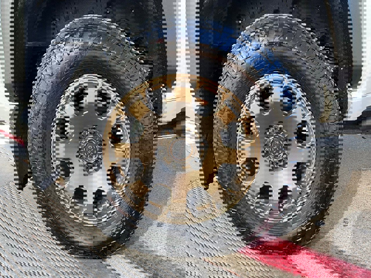 Used 2025 Toyota 4Runner Trailhunter image 10