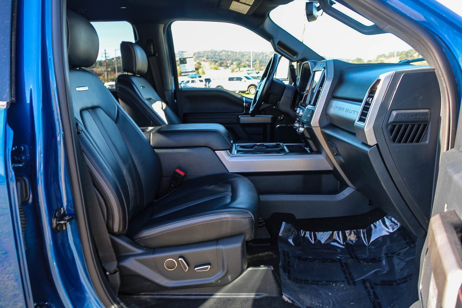 Used 2022 Ford F250 Platinum image 16