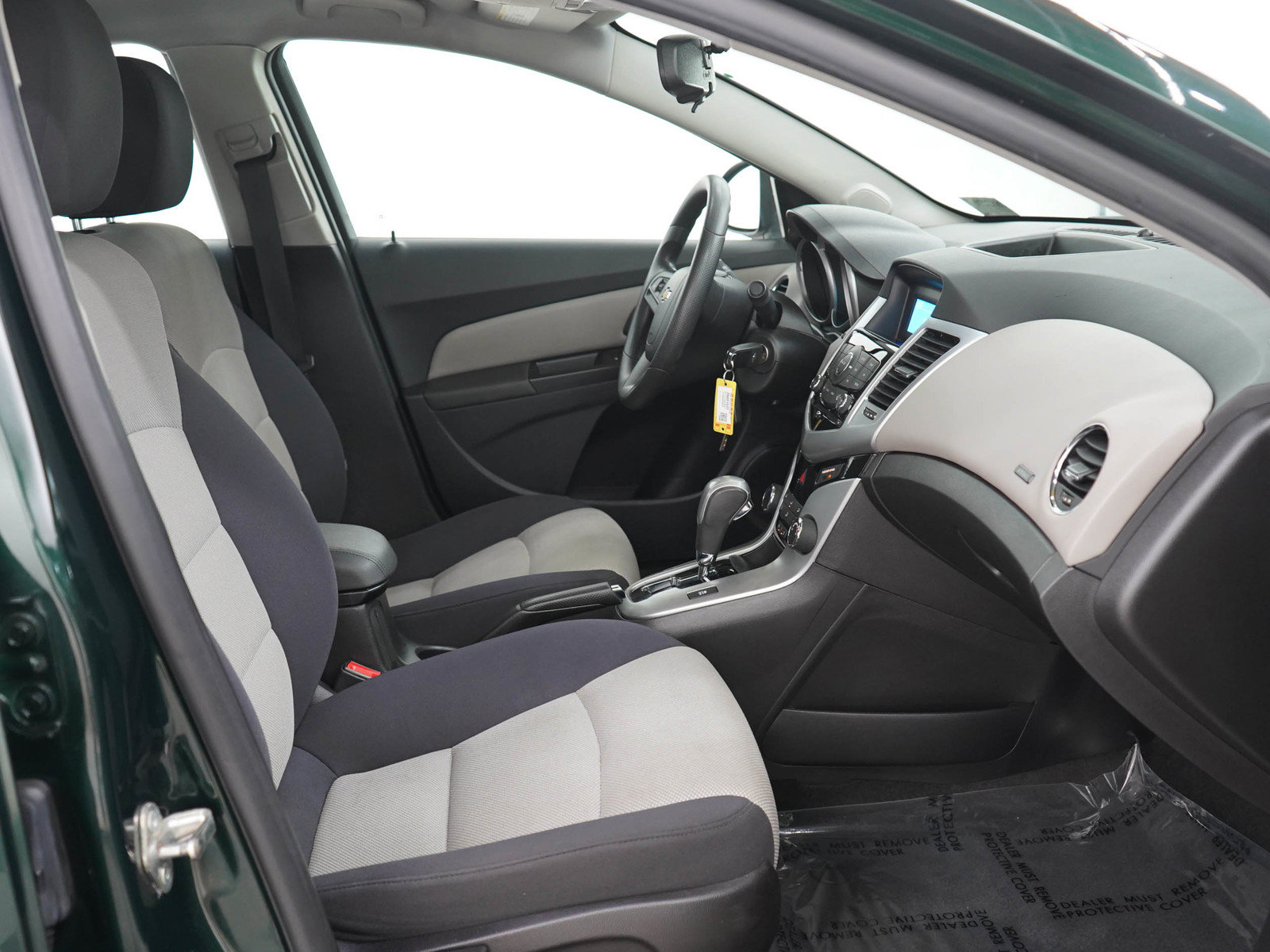 Used 2014 Chevrolet Cruze LS FWD image 11