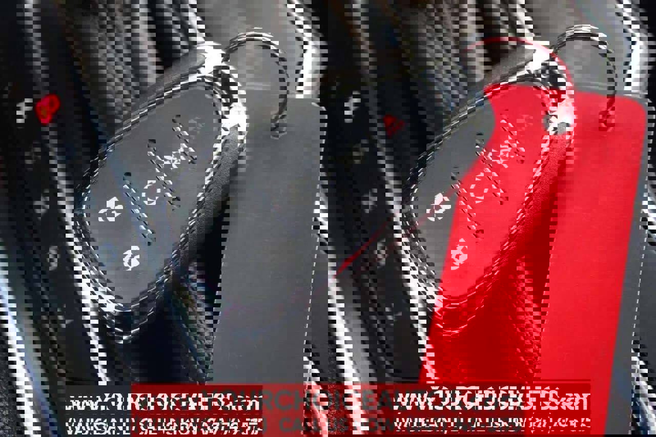 Used 2020 Chevrolet Traverse LT w/ Driver Confidence II Package image 40