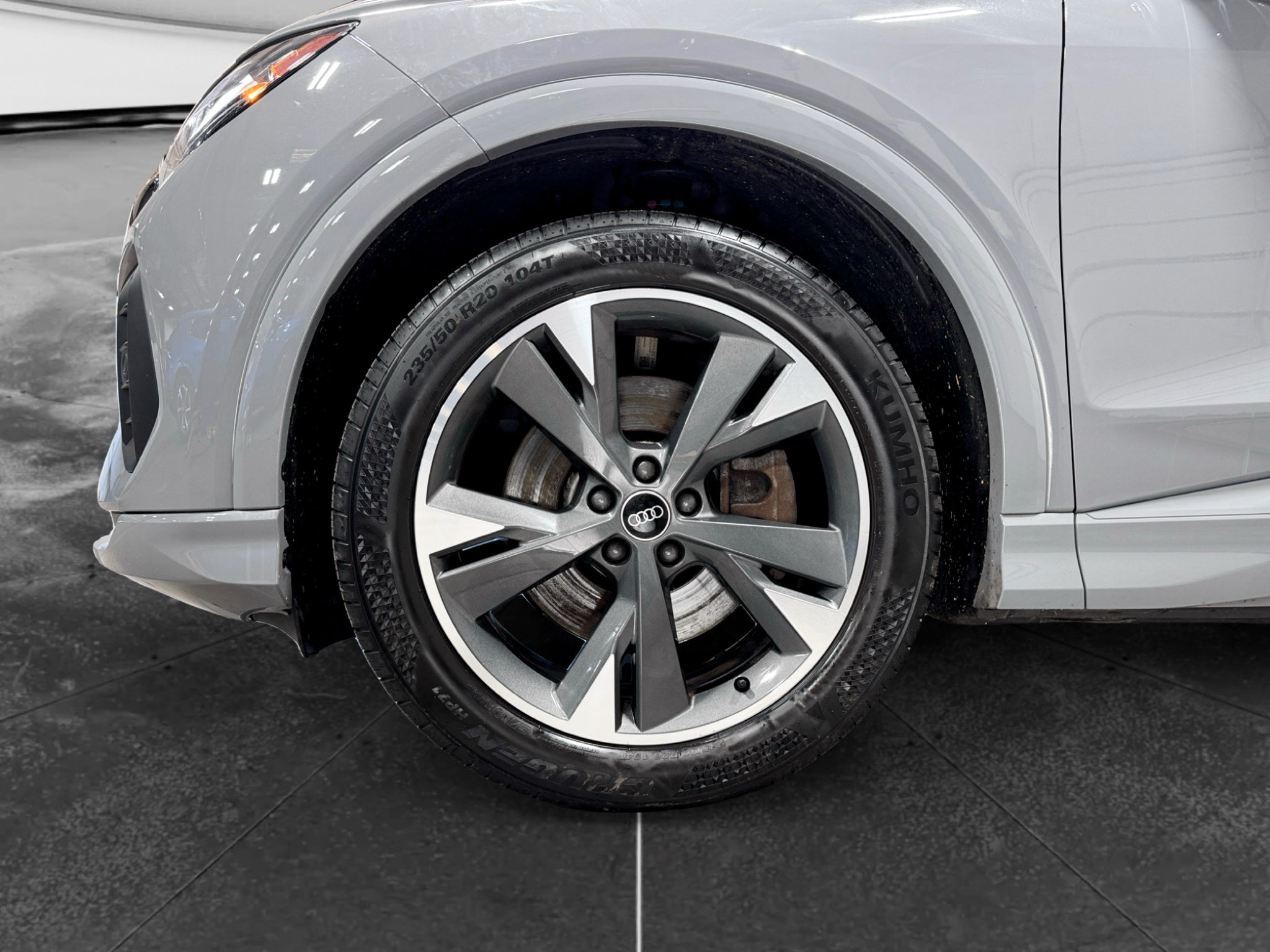 Used 2022 Audi Q4 e-tron Premium Plus AWD/4WD image 30
