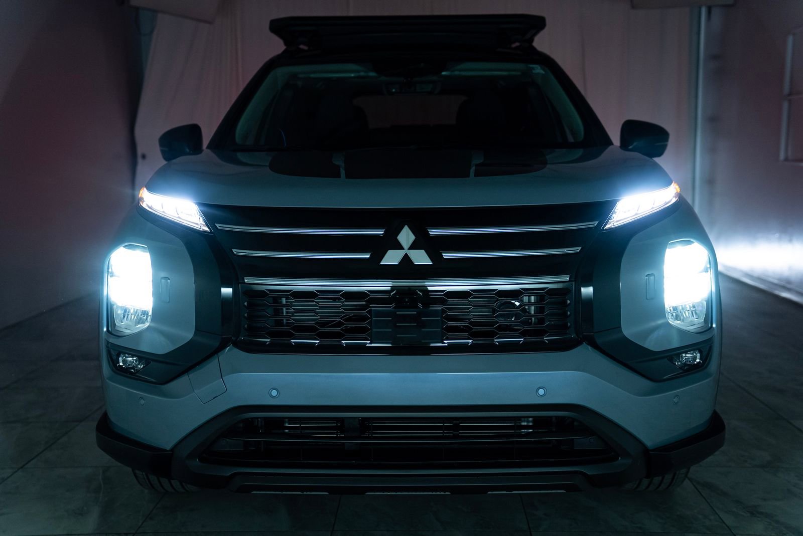 Used 2025 Mitsubishi Outlander Trail Edition image 23