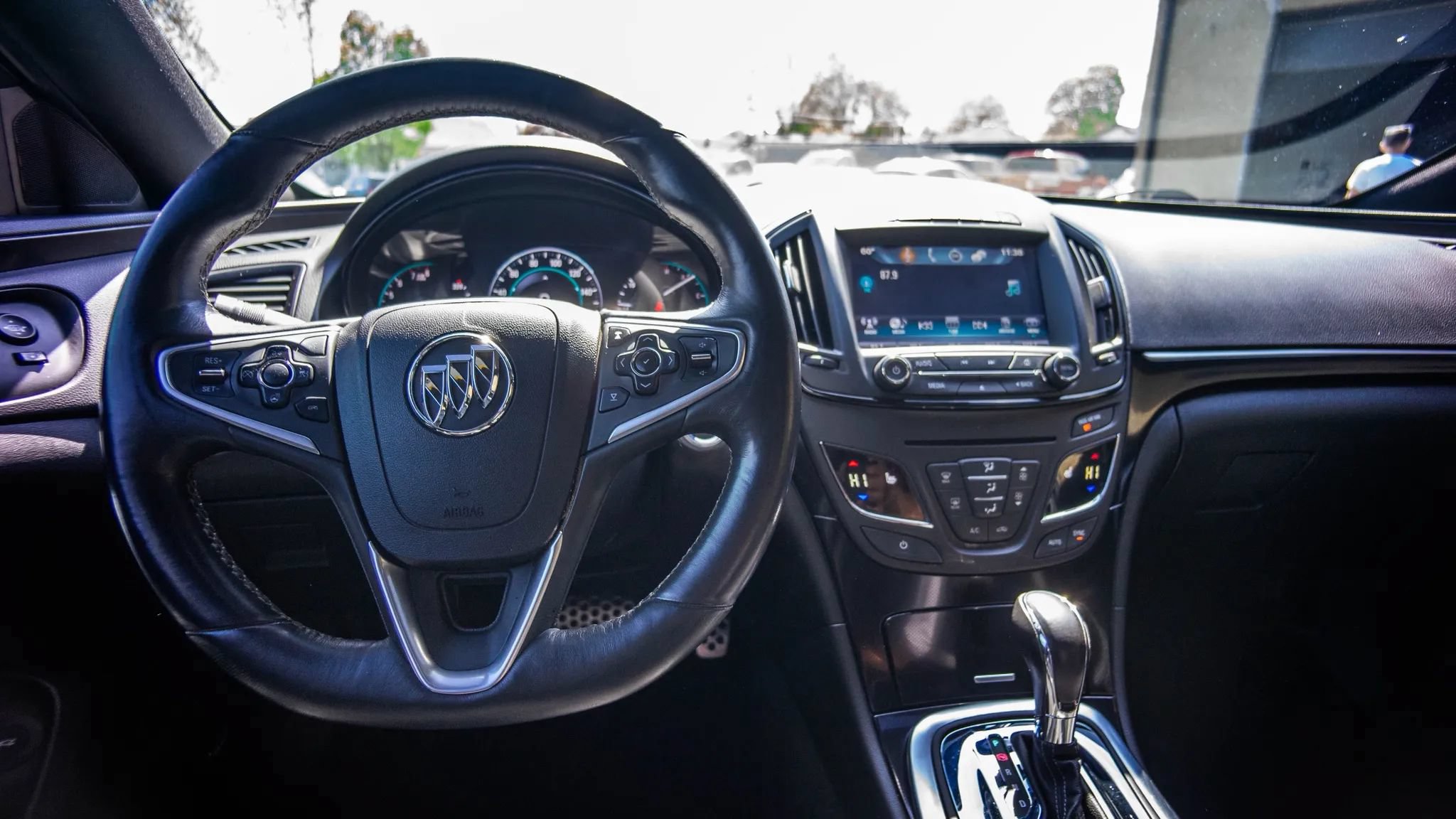 Used 2017 Buick Regal GS w/ Driver Confidence Package #2 AWD/4WD image 11