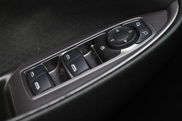 Used 2023 Chevrolet Malibu LT FWD image 16