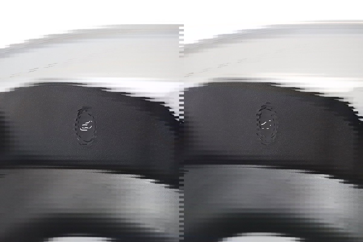 Used 2023 Tesla Model 3 Standard Range image 55