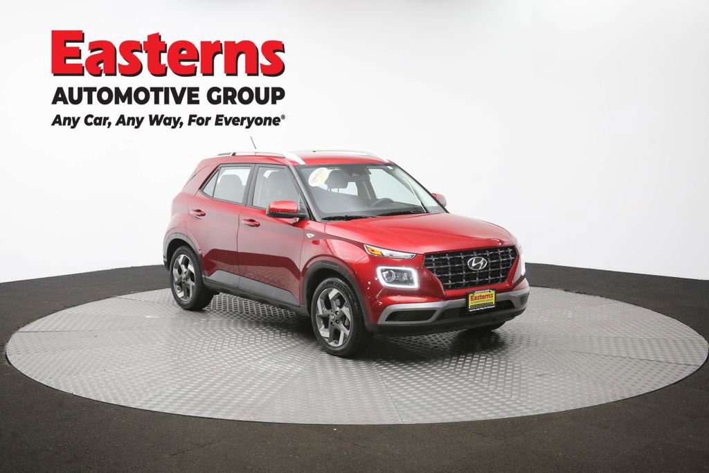 Used 2025 Hyundai Venue Limited FWD image 49