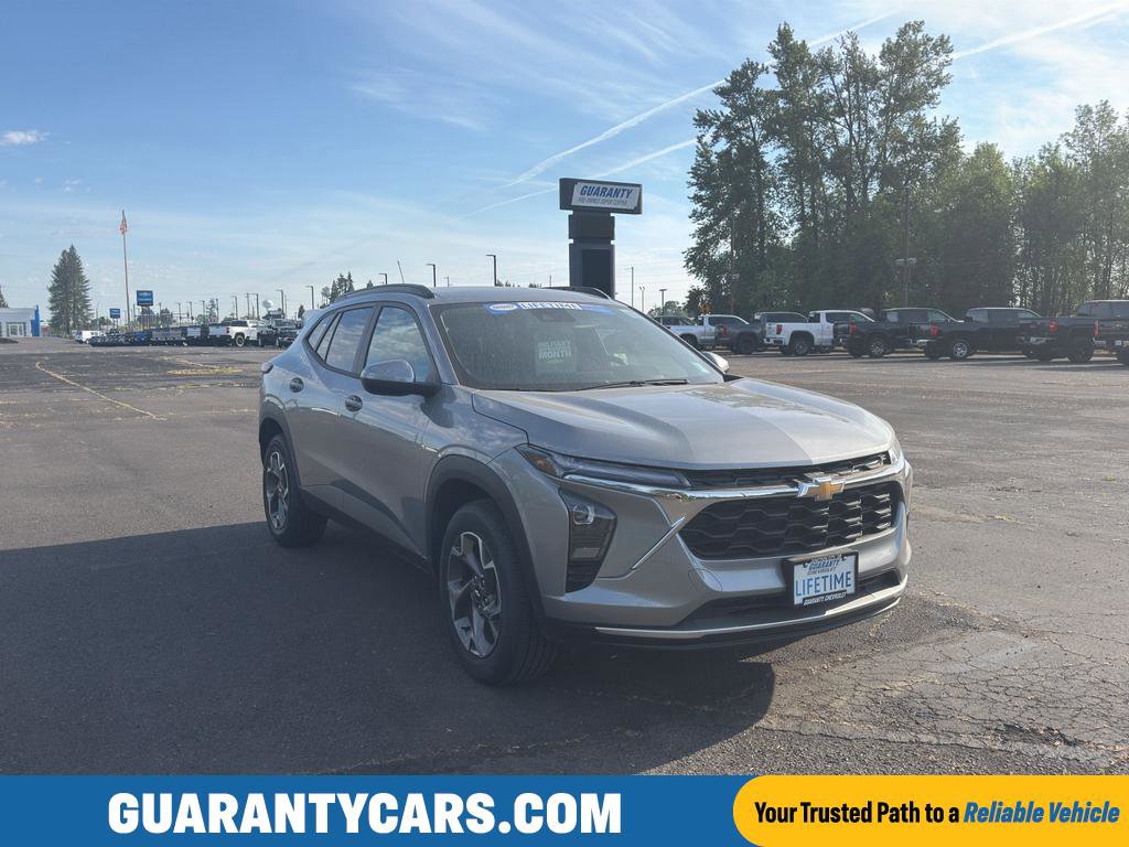 New 2025 Chevrolet Trax LT