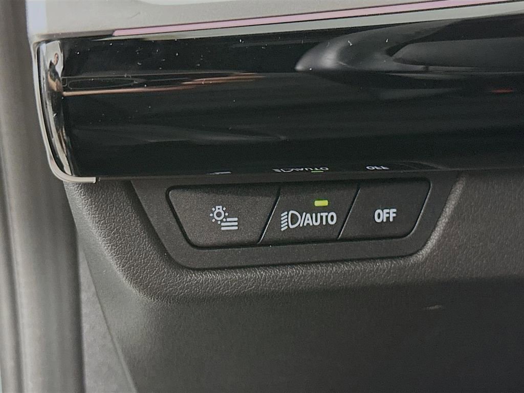 Certified 2024 BMW X2 xDrive28i w/ Technology Package AWD/4WD image 16