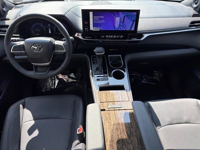 New 2026 Toyota Sienna Platinum AWD/4WD image 23