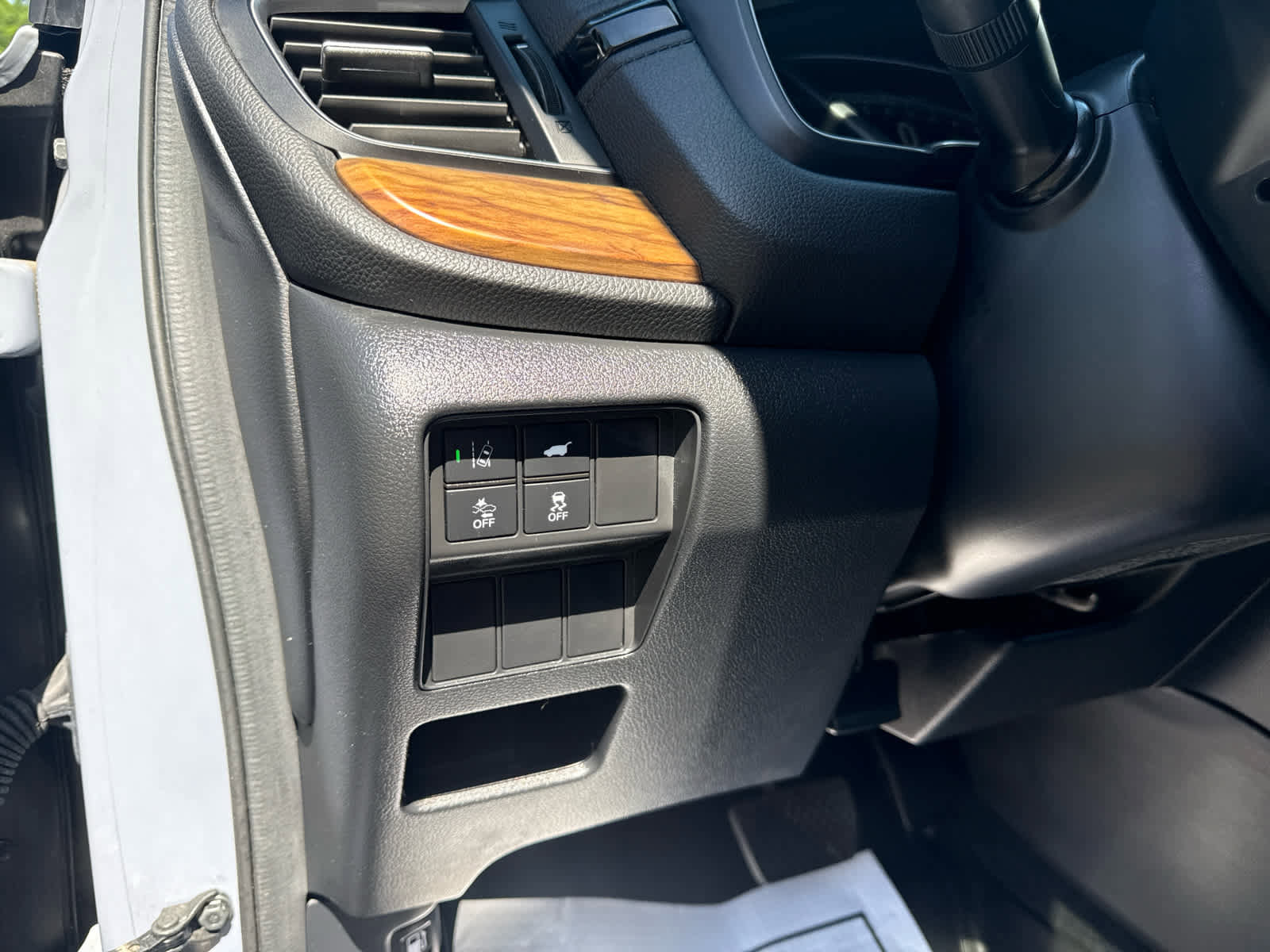 Used 2020 Honda CR-V Touring image 15