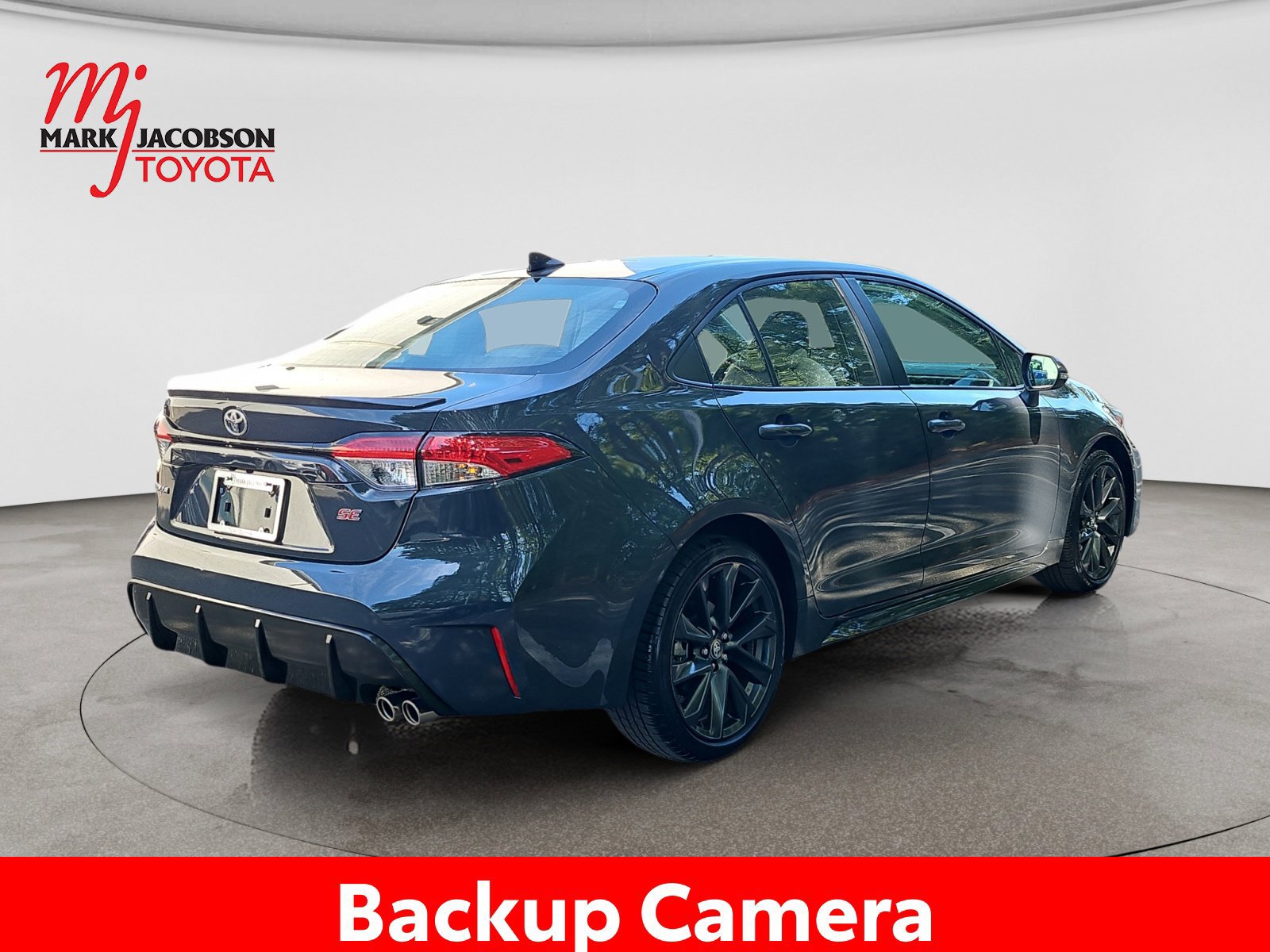 Used 2025 Toyota Corolla SE w/ SE Premium Package FWD image 9