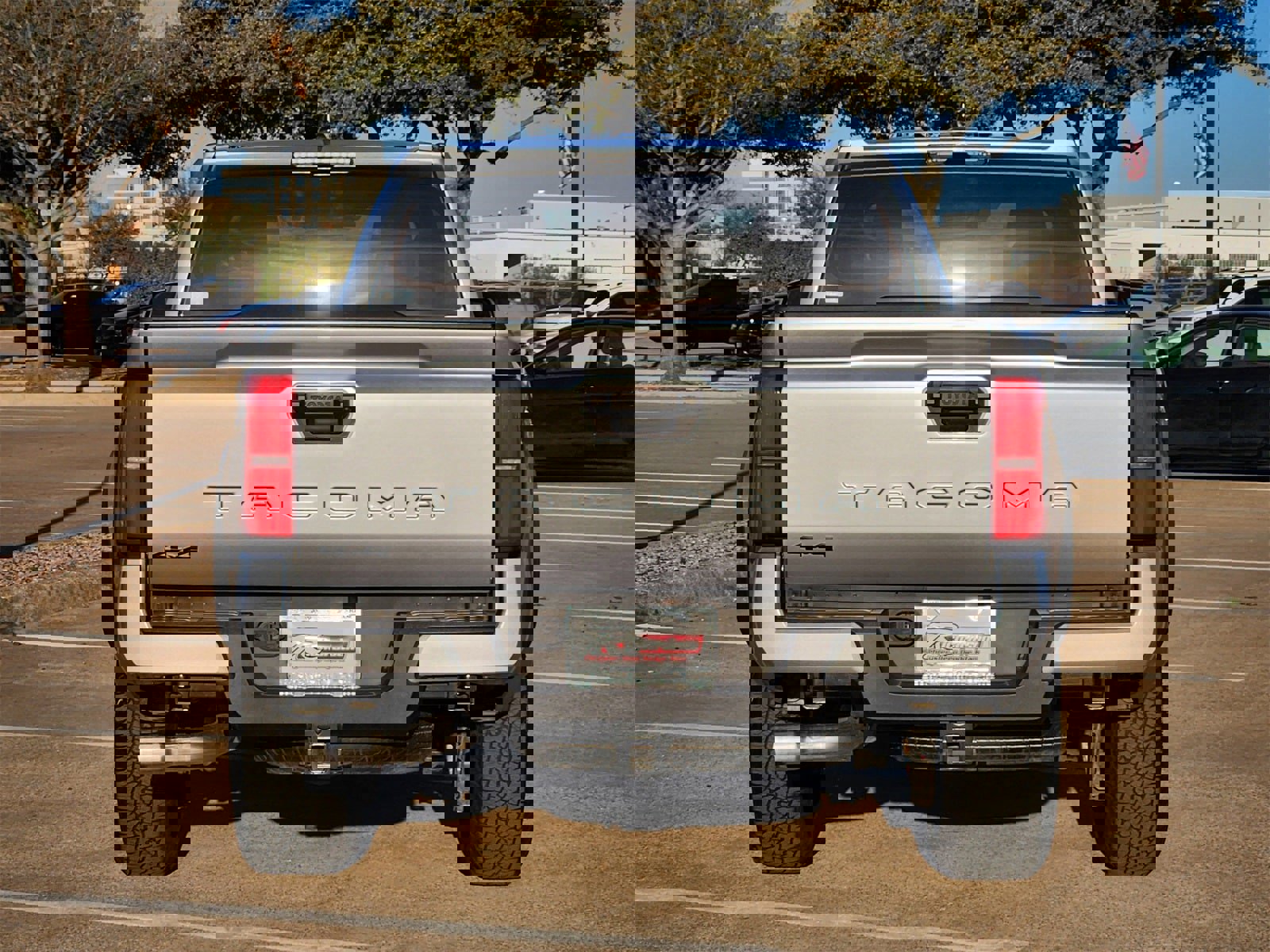 Used 2025 Toyota Tacoma TRD Off-Road image 5