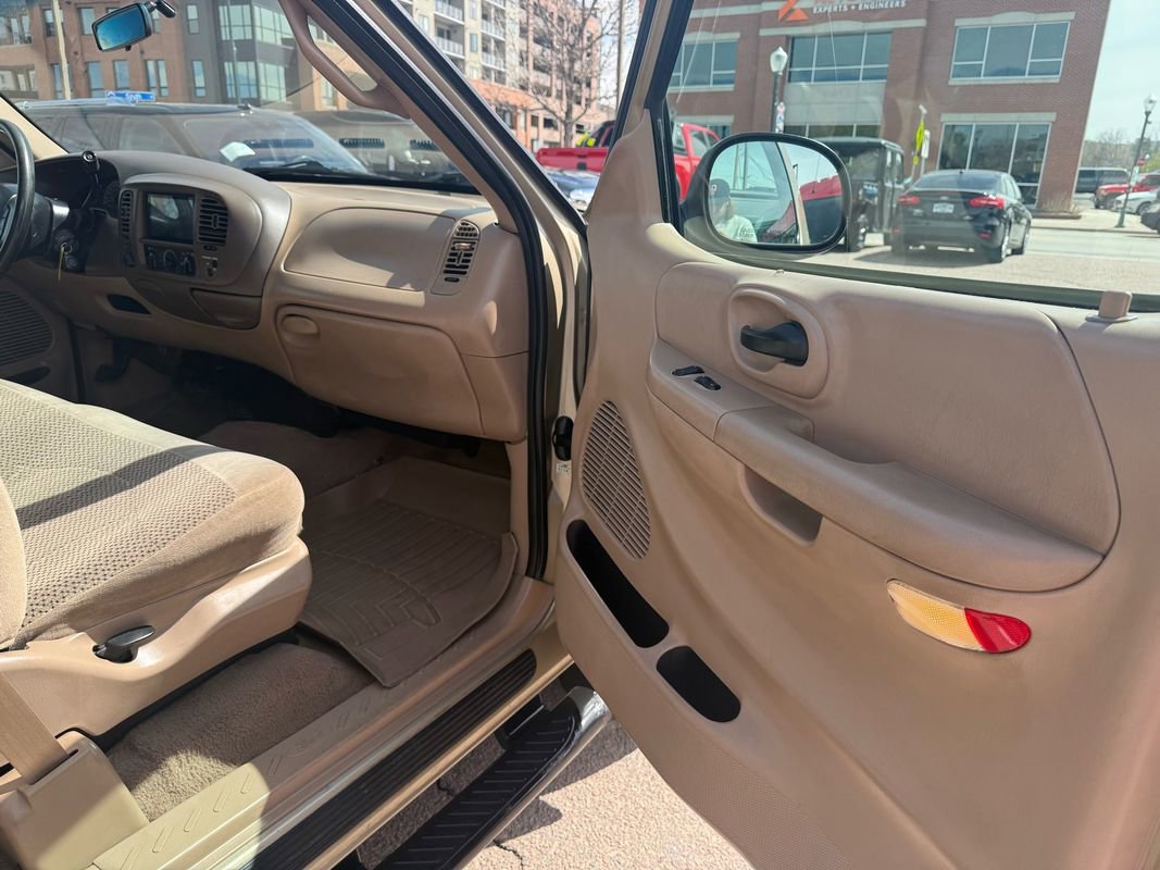 Used 1999 Ford F150 XLT image 22
