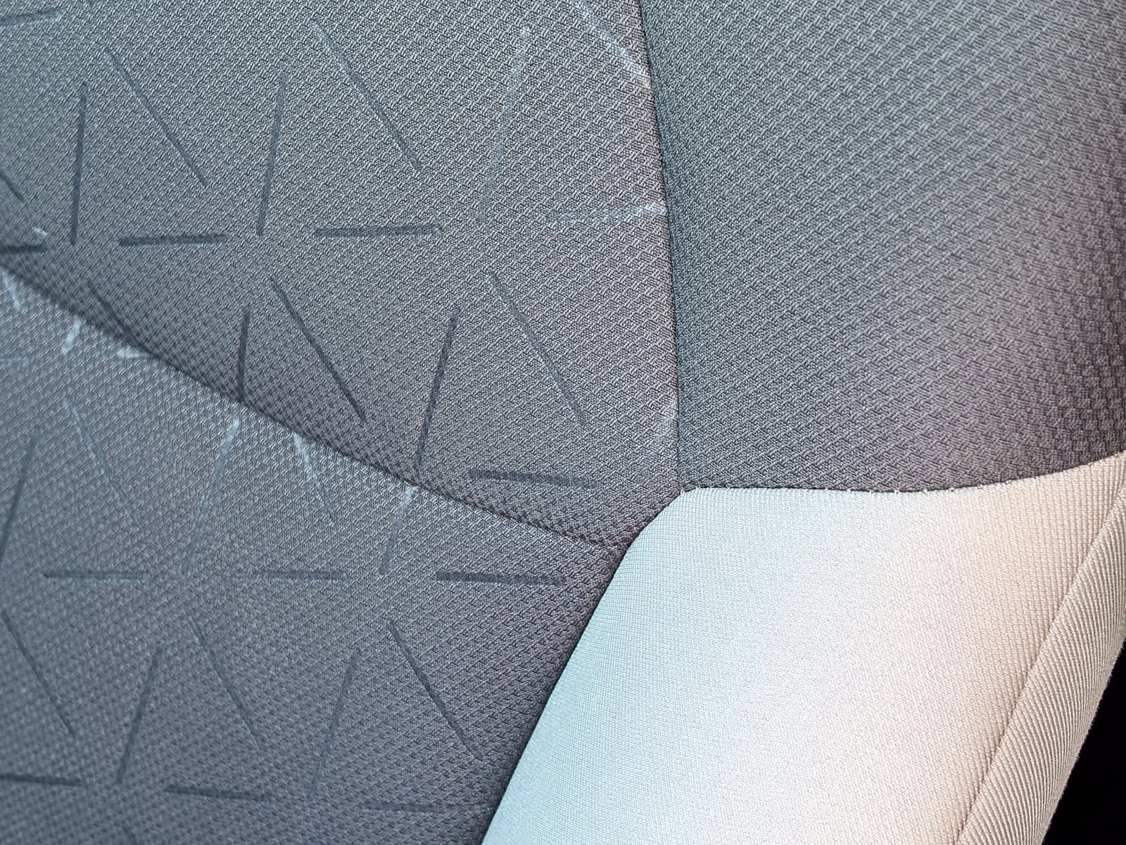 Used 2020 Toyota RAV4 XLE w/ Convenience Package image 25