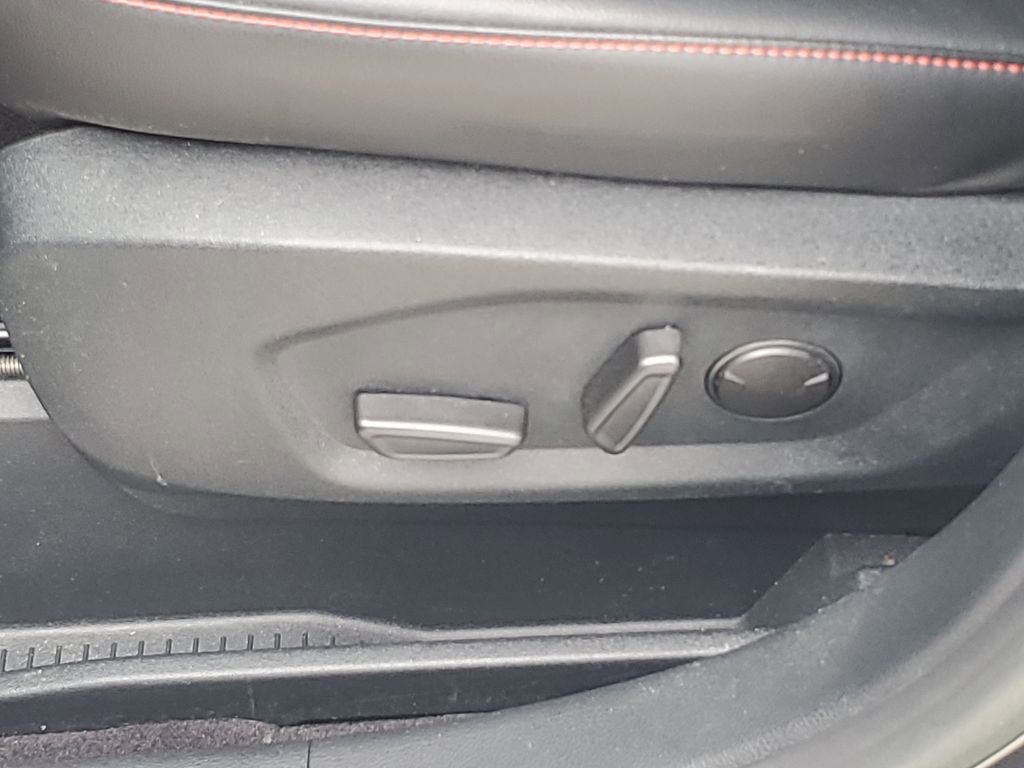 Used 2020 Ford Edge ST-Line FWD image 16