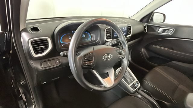 Certified 2023 Hyundai Venue SEL w/ Cargo Package FWD image 13