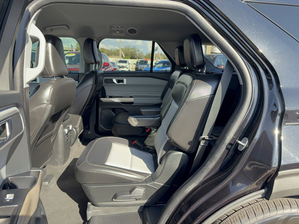 Certified 2023 Ford Explorer XLT w/ Equipment Group 202A image 13