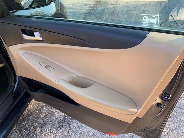 Used 2013 Hyundai Sonata GLS FWD image 12