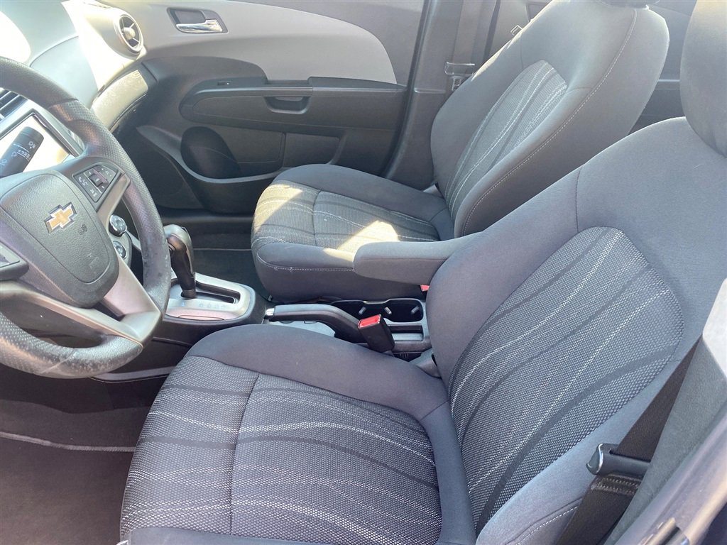 Used 2016 Chevrolet Sonic LT FWD image 9