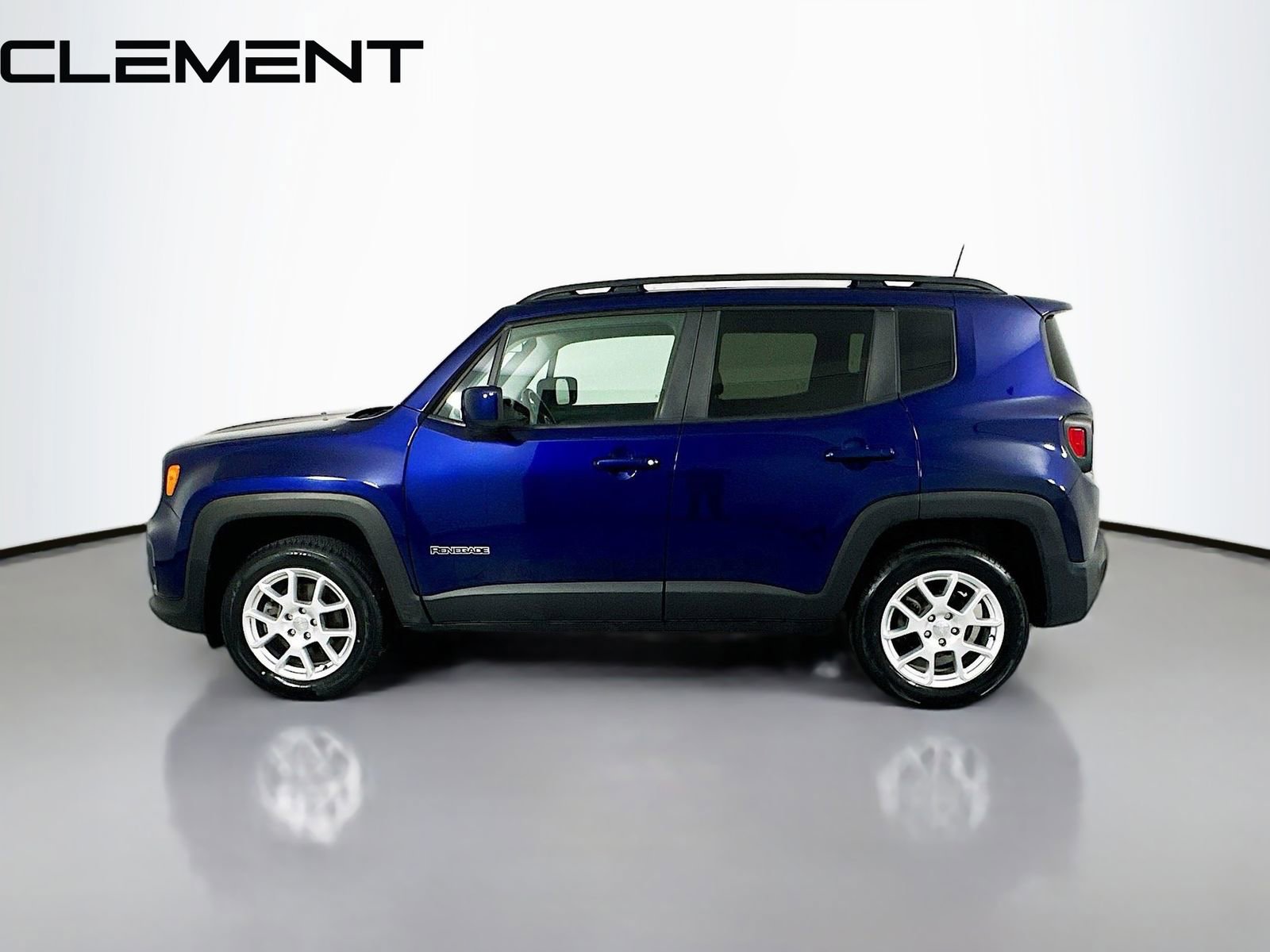 Used 2020 Jeep Renegade Latitude w/ Cold Weather Group AWD/4WD image 6
