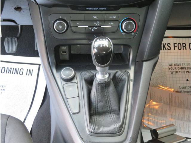 Used 2015 Ford Focus SE w/ SE Ecoboost Package image 7