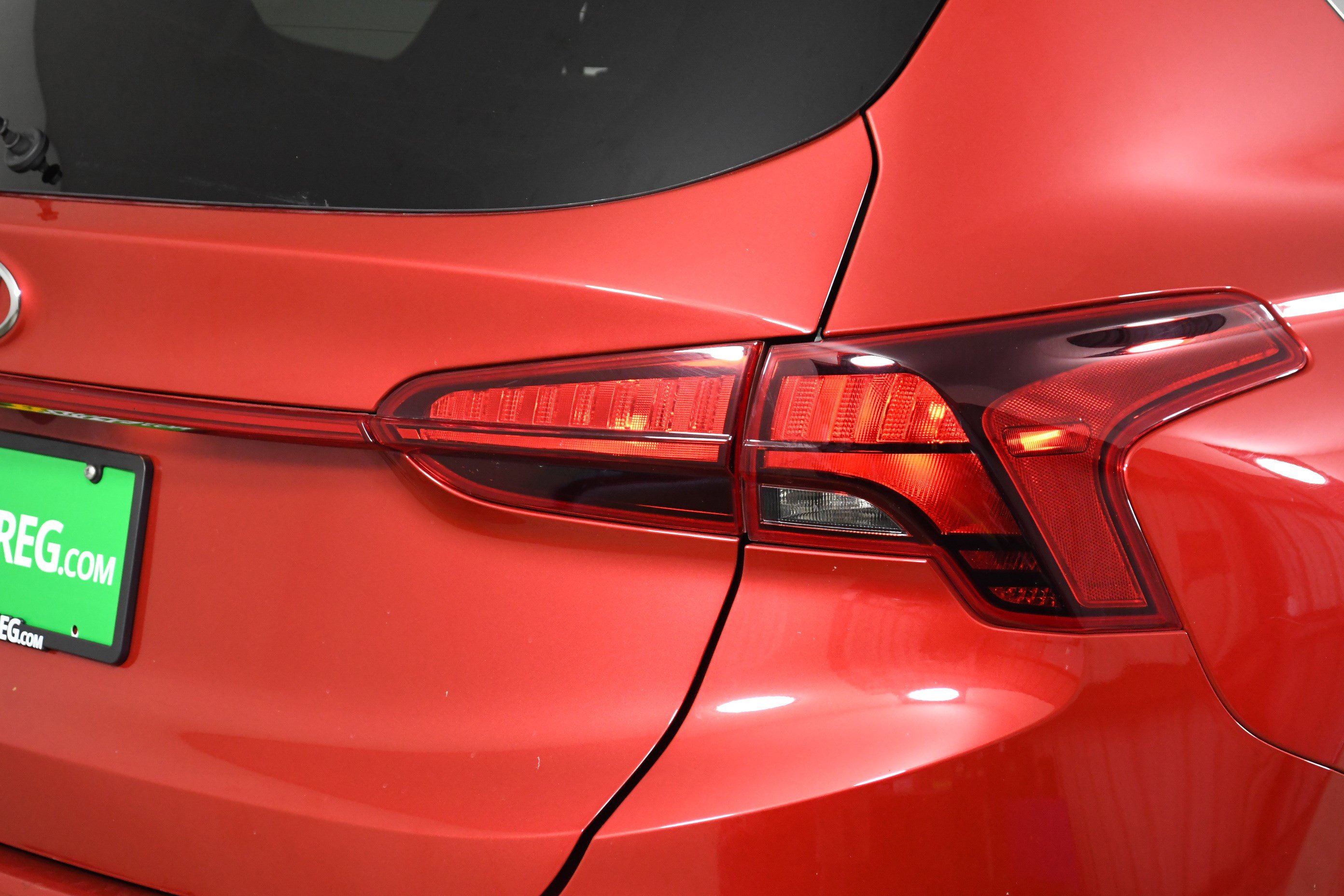 Used 2023 Hyundai Santa Fe SEL w/ Cargo Package image 31