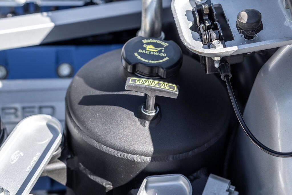 Used 2005 Ford GT image 31