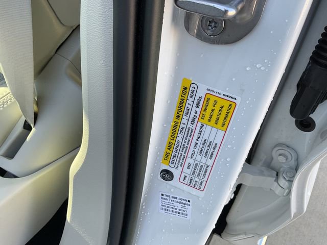 Used 2023 Volvo XC60 B5 Ultimate w/ Climate Package image 31