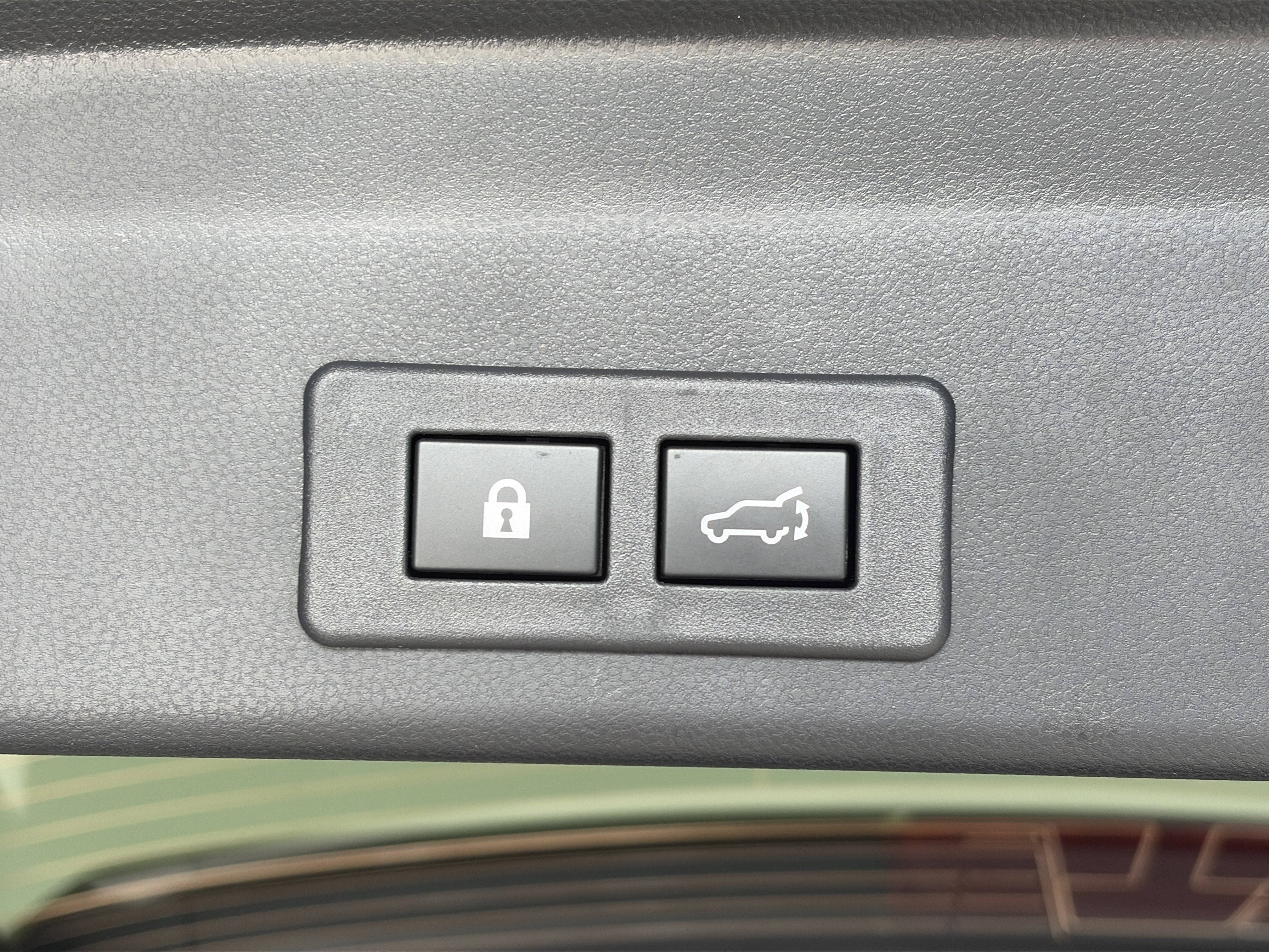 Used 2025 Subaru Ascent Premium AWD/4WD image 16