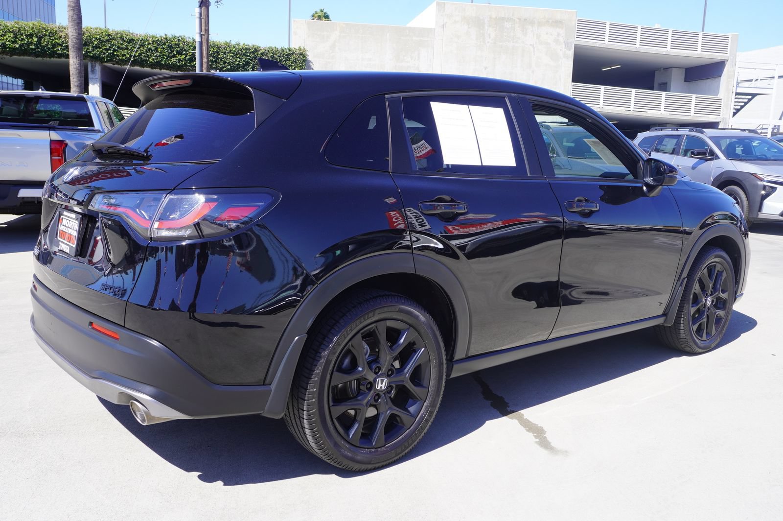 Used 2023 Honda HR-V Sport image 7