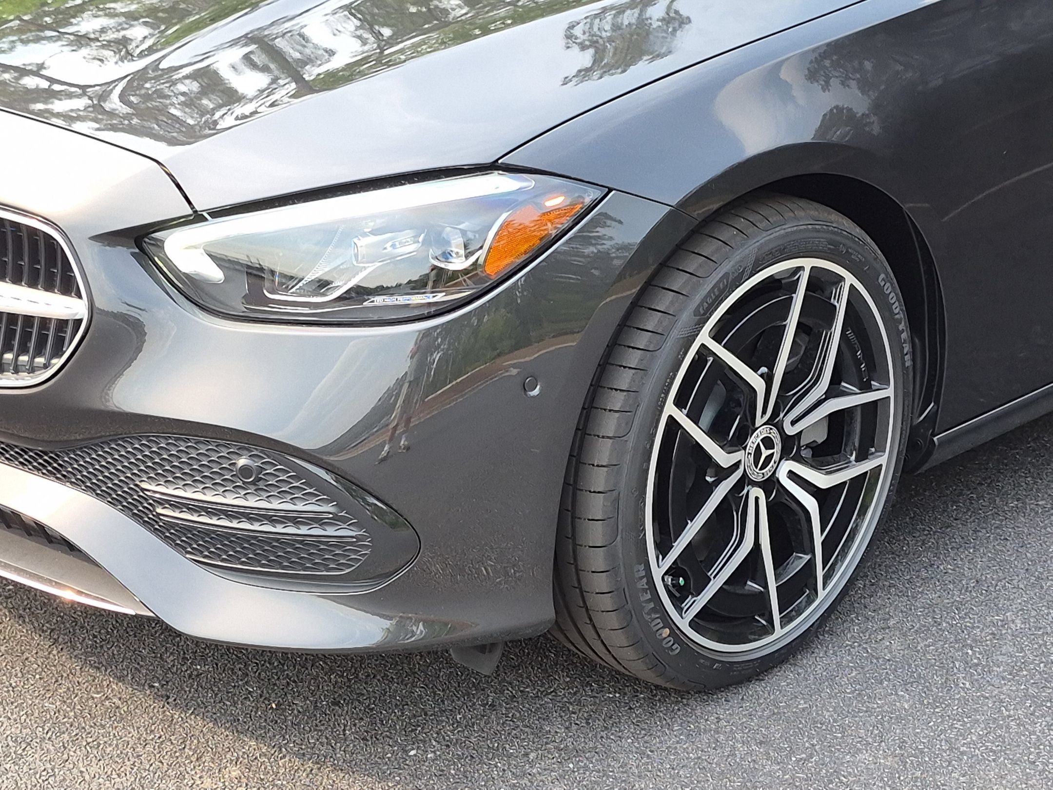 New 2026 Mercedes-Benz C 300 4MATIC Sedan image 6