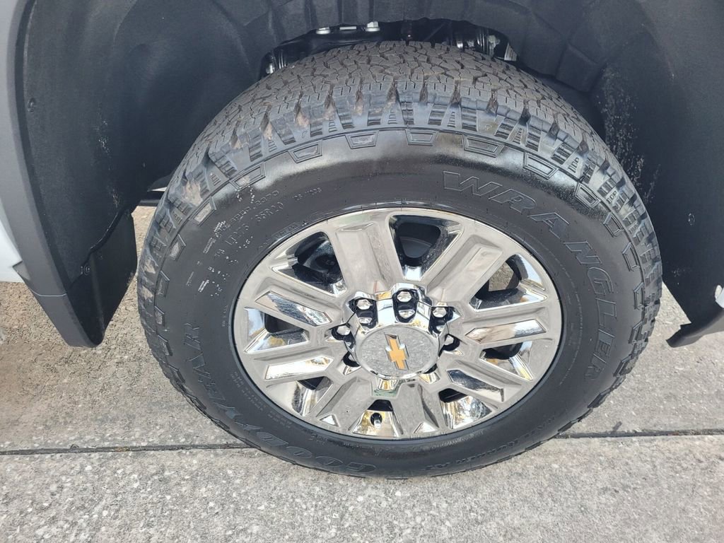 New 2026 Chevrolet Silverado 2500 High Country w/ Technology Package image 13