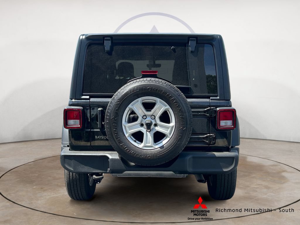 Used 2023 Jeep Wrangler Unlimited Sport AWD/4WD image 4