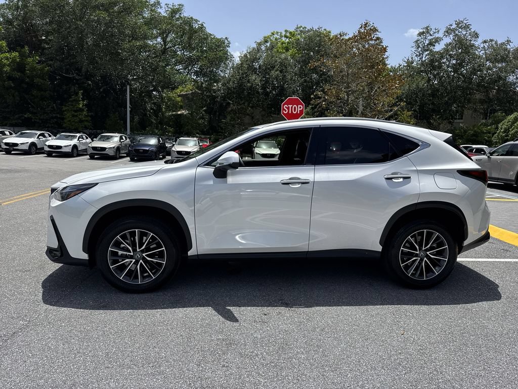 Used 2024 Lexus NX 250 FWD image 11