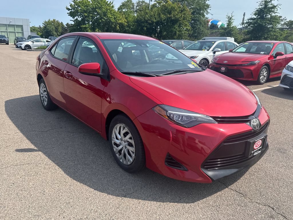 Used 2018 Toyota Corolla LE FWD image 9