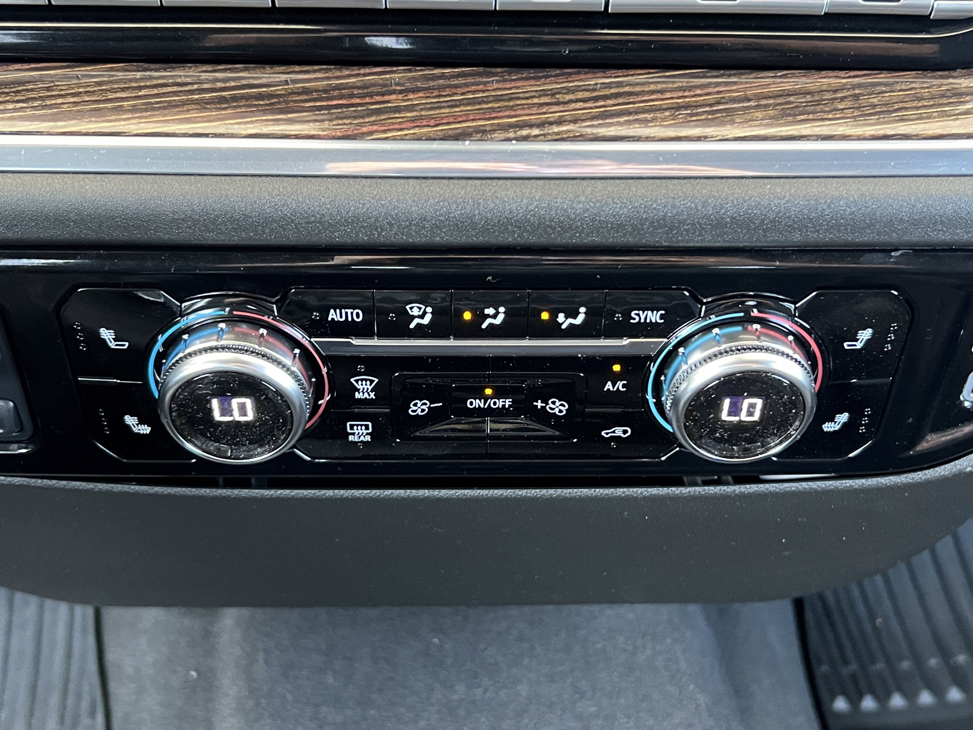 Used 2023 GMC Sierra 1500 Elevation image 31