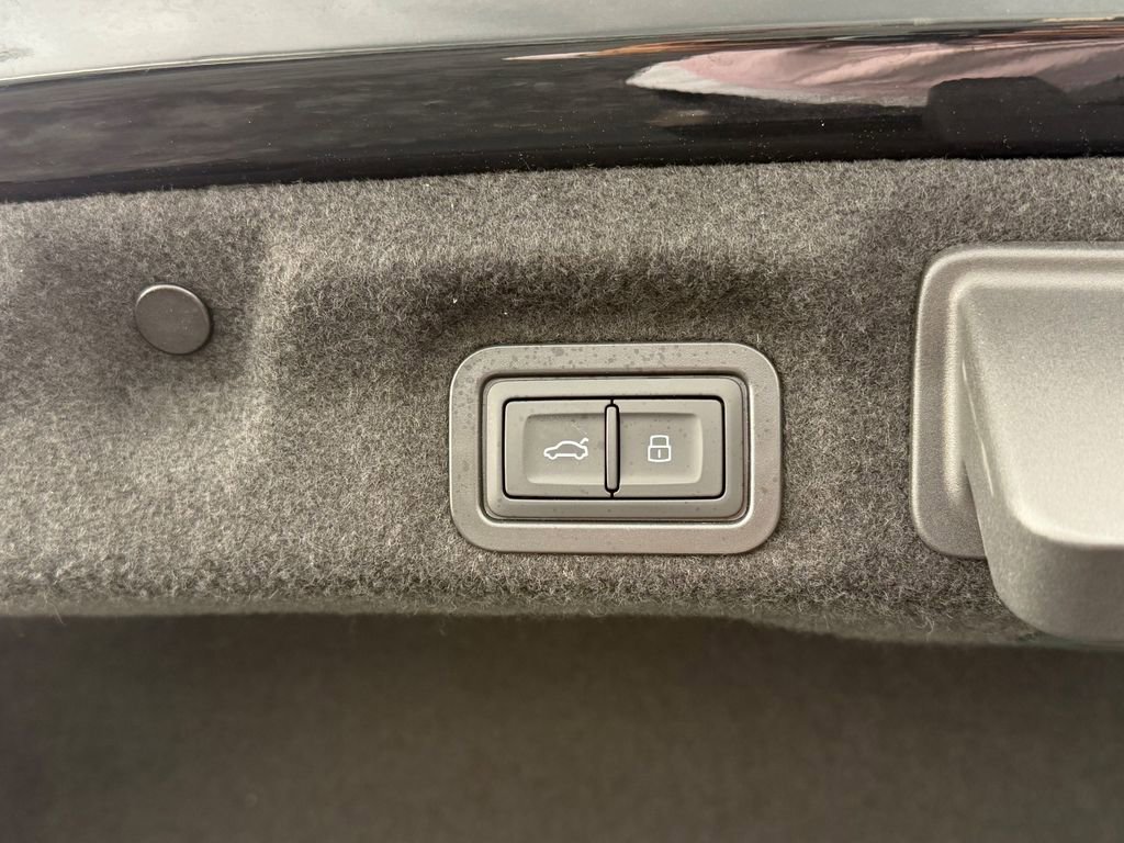 Used 2026 Audi A6 Prestige w/ Prestige Package image 21