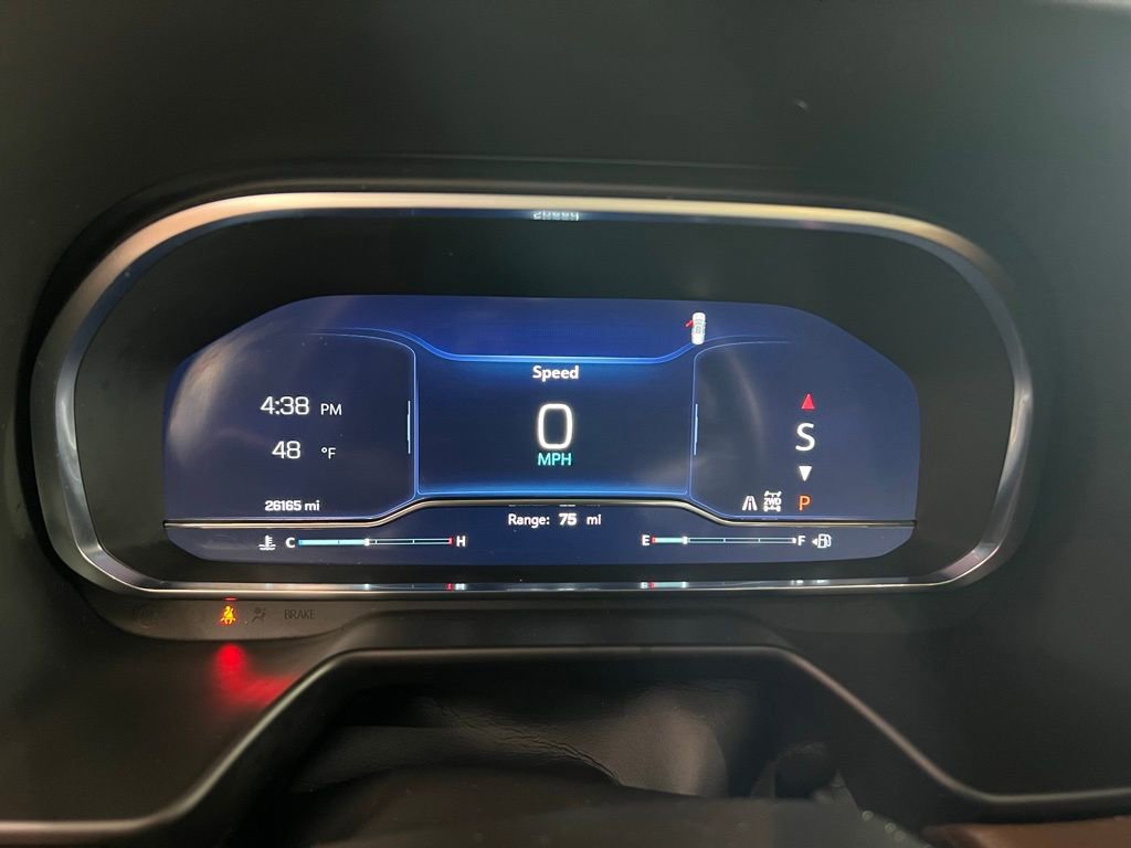 Used 2024 Chevrolet Suburban High Country image 16