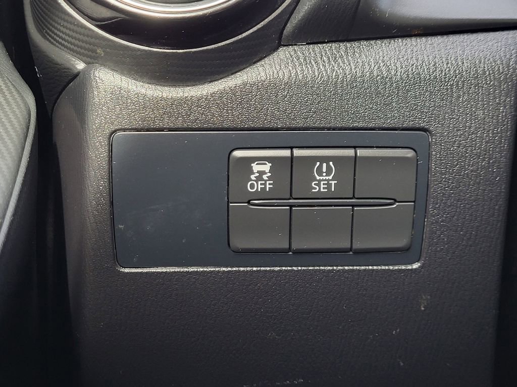 Used 2016 Scion iA image 13