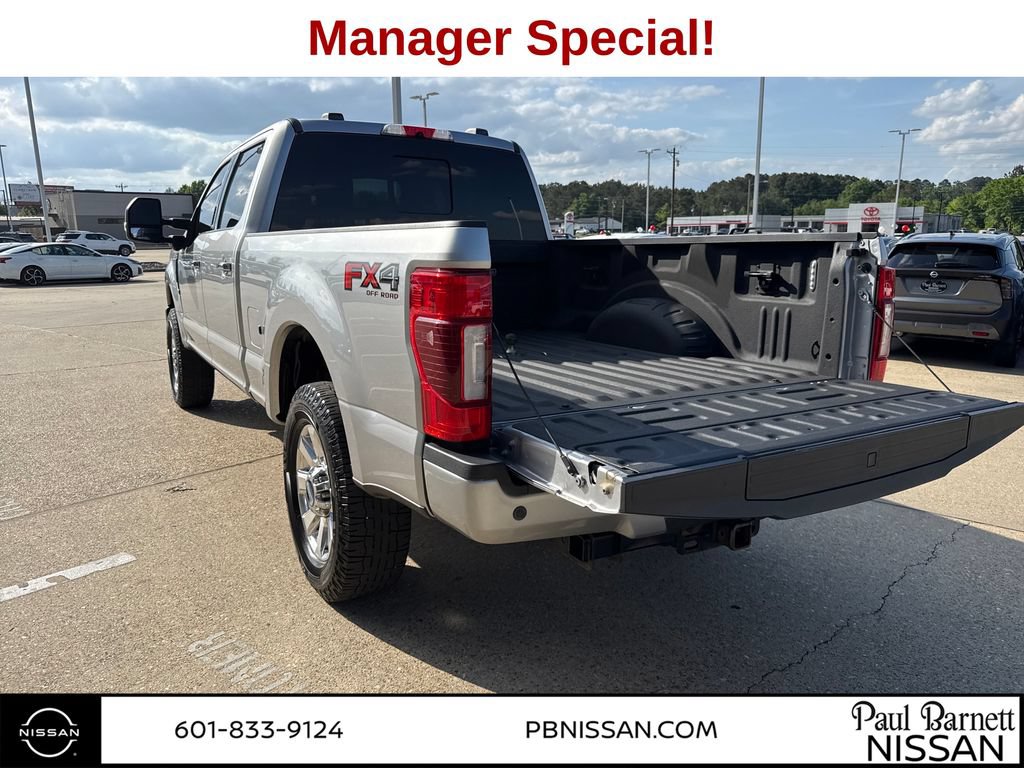Used 2021 Ford F250 Platinum w/ FX4 Off-Road Package AWD/4WD video 4