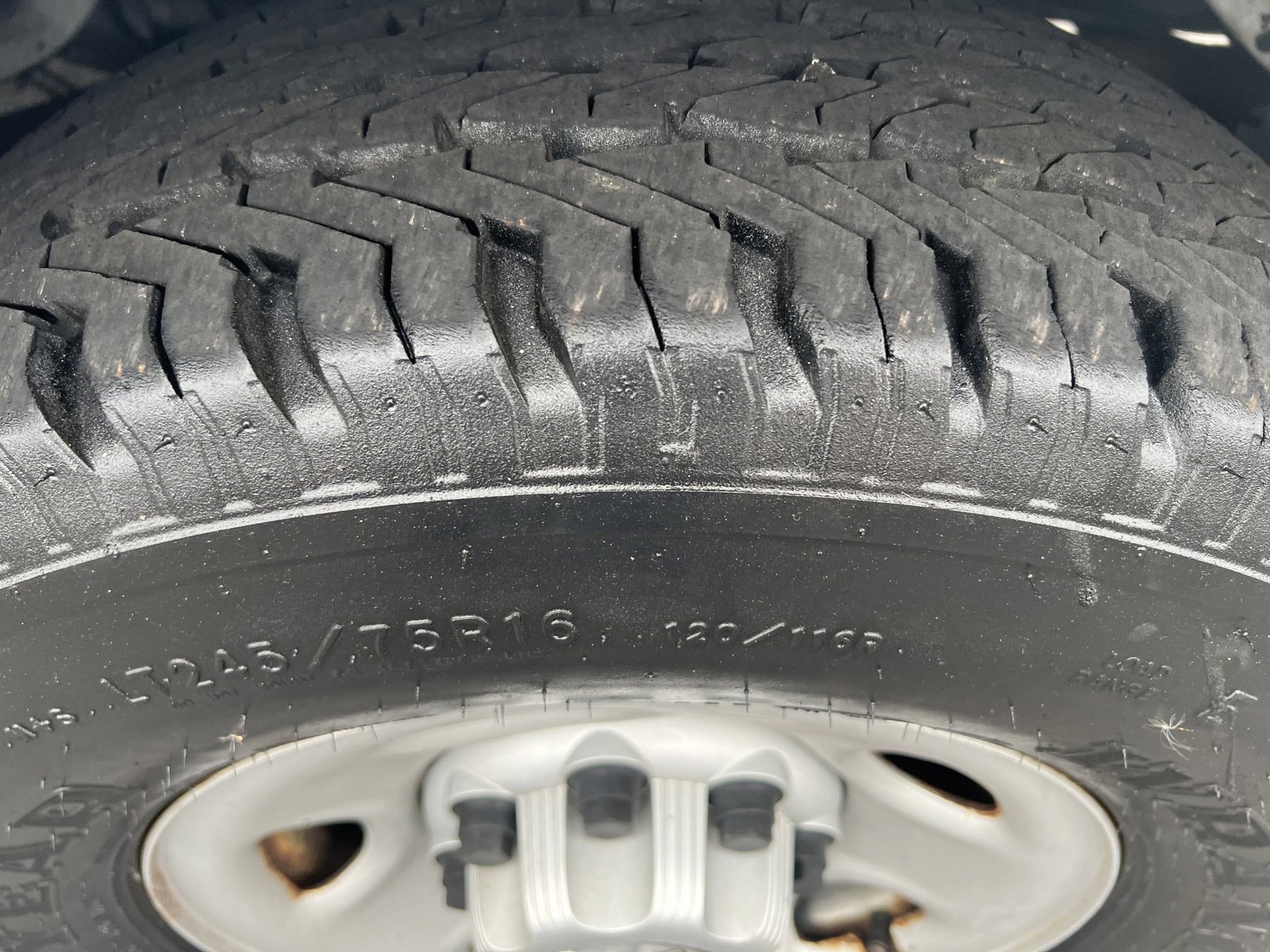 Used 2009 Chevrolet Express 3500 image 10