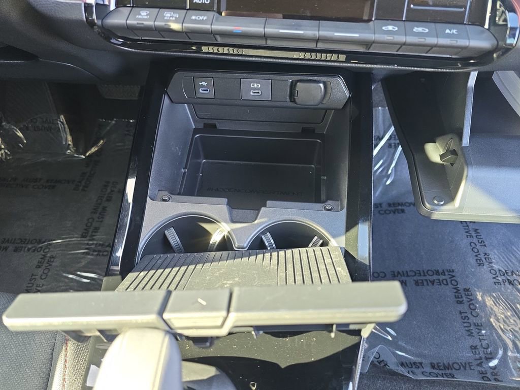 Used 2025 Toyota Prius Plug-In Hybrid image 18