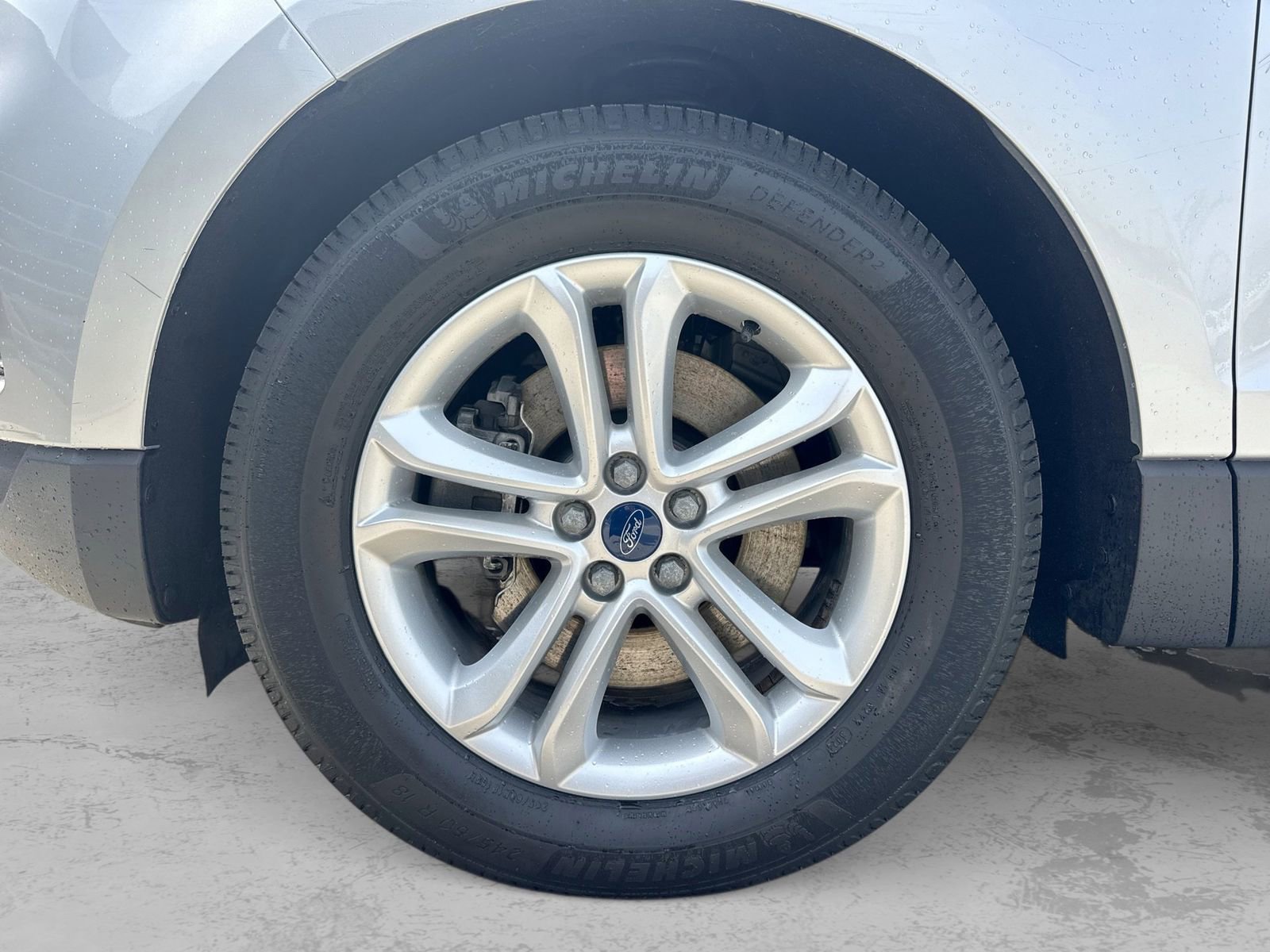Used 2019 Ford Edge SEL AWD/4WD image 17