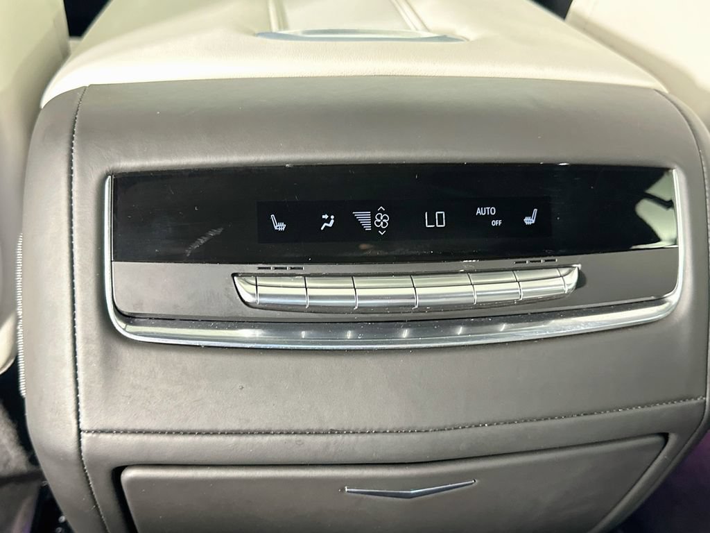 Used 2026 Cadillac Escalade Platinum Sport w/ LPO, ONYX Package AWD/4WD image 27