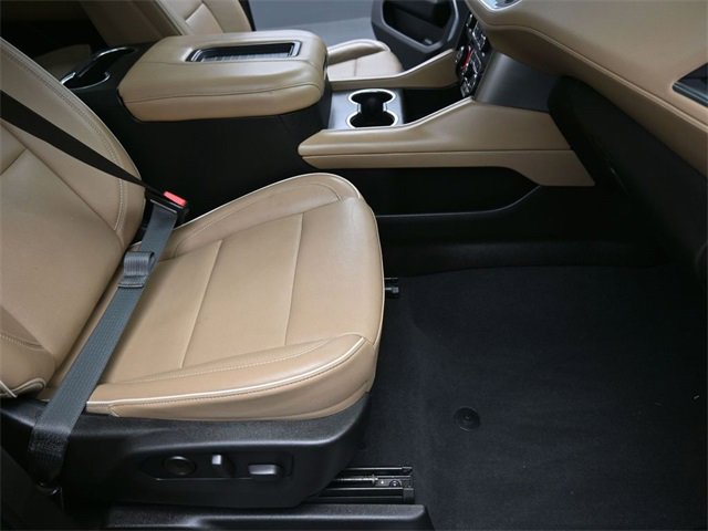 Used 2021 Chevrolet Suburban Premier w/ Premium Package image 31